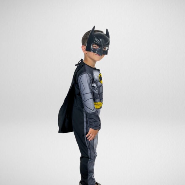 Batman - Image 2